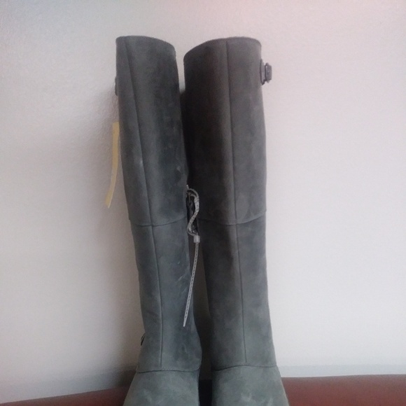 North Face- NWT Camryn Women's Winter Boots SIze 7 - Picture 4 of 8